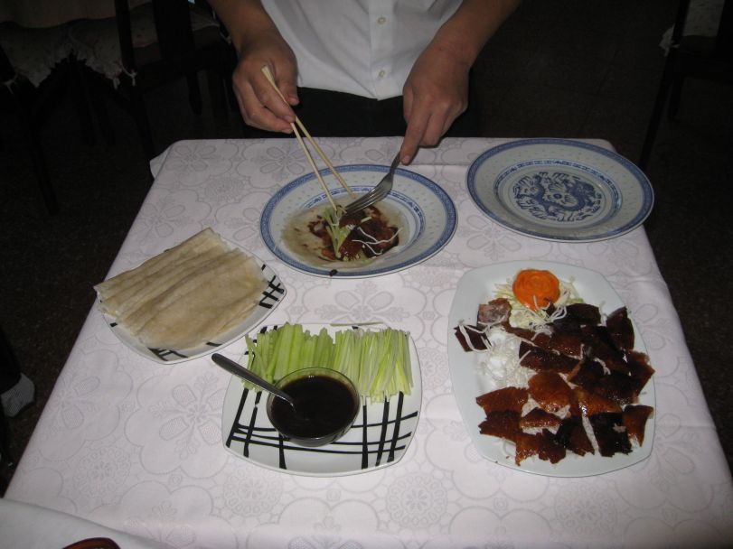 Peking and forrett. Foto: J.K. Bless