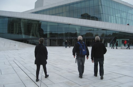 På tur til operaen. Foto: J.K. Bless