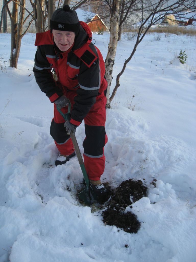 Rolf Terje spar jord og snø