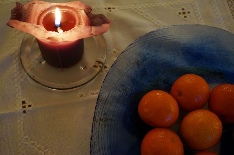 Mørketid med lys og varme. Foto: J. K. Bless Mørketid