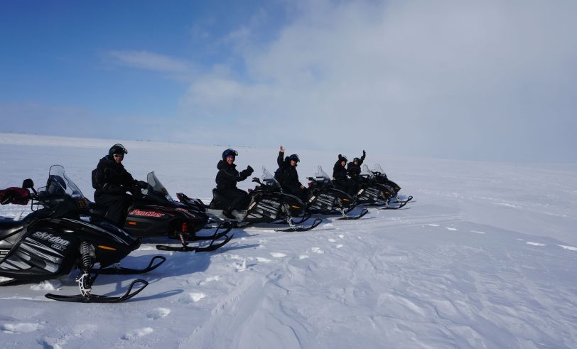 På skutertur. Foto: J. K. Bless