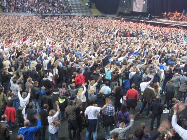 Eldretreff i Telenor Arena